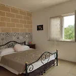 Le Anfore Del Salento Bed and breakfast 3*